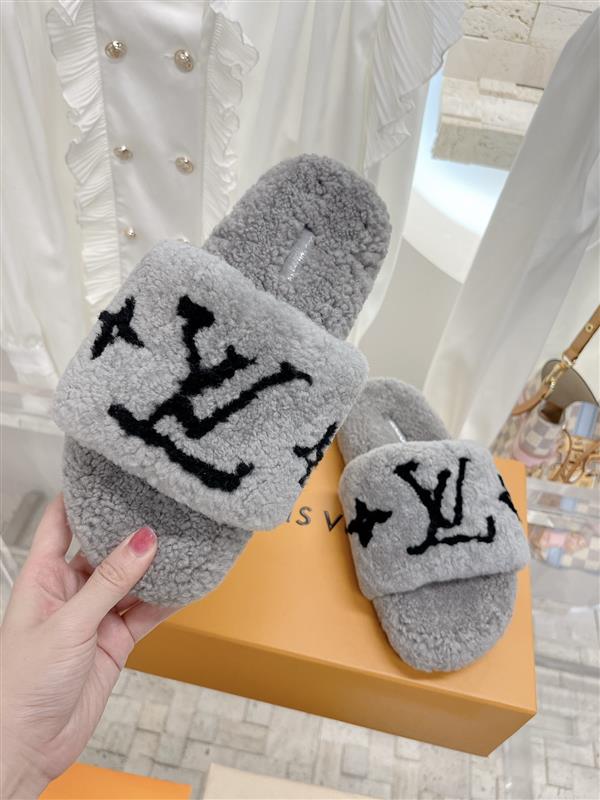 2025126103526815 230